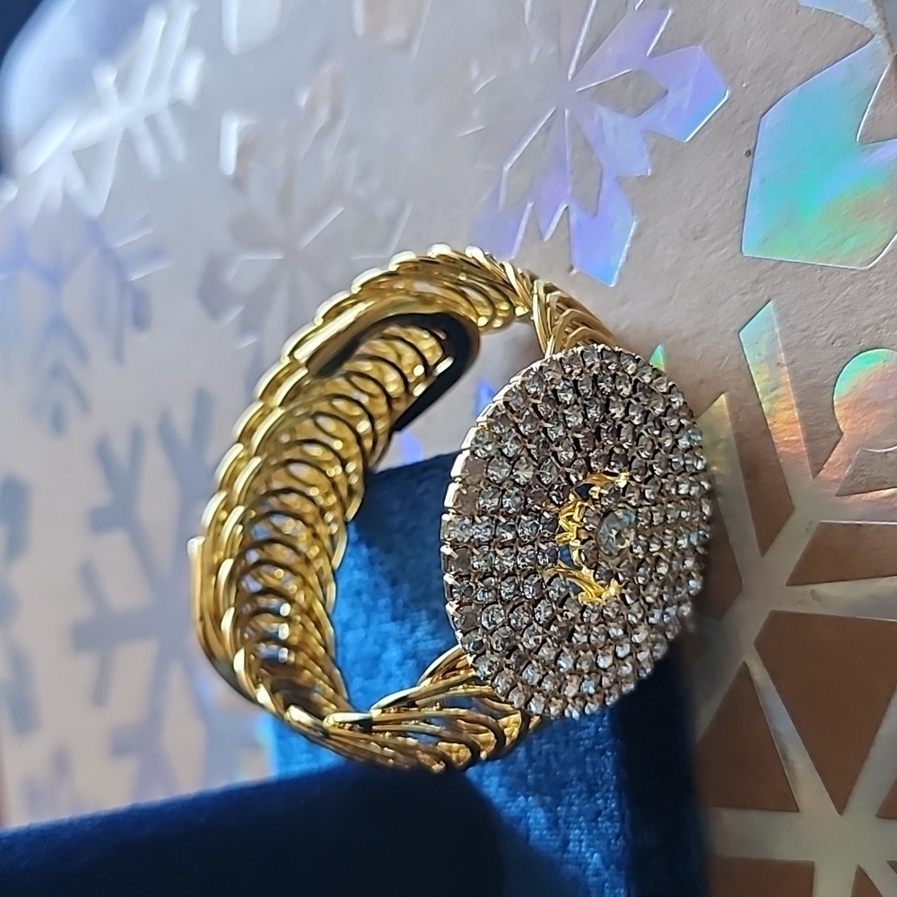 Fashion jewelry bracelet fake gold with fake diamonds No Refund